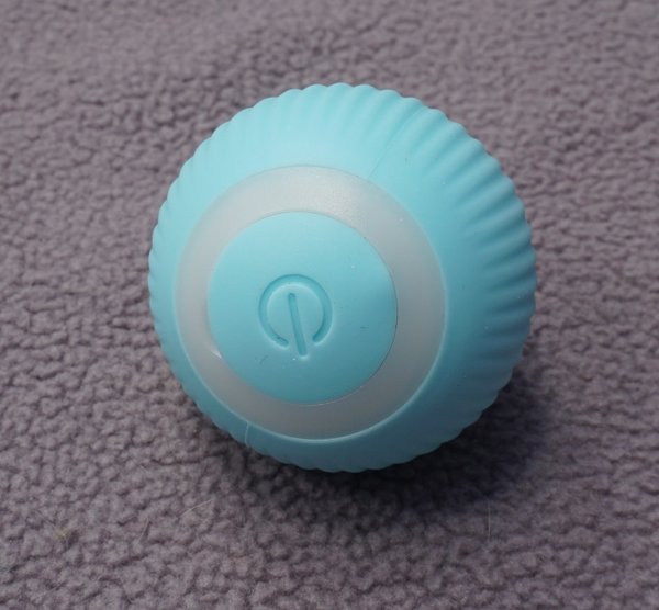 Spielball elektrisch blau, automatischer rollender Ball